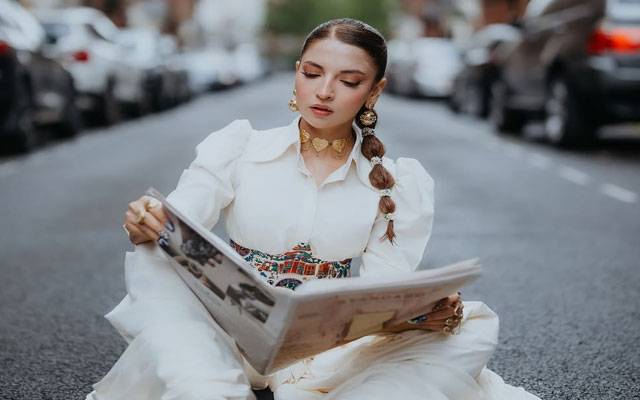 Dananeer Mobeen’s Lyari-inspired look steals the premiere