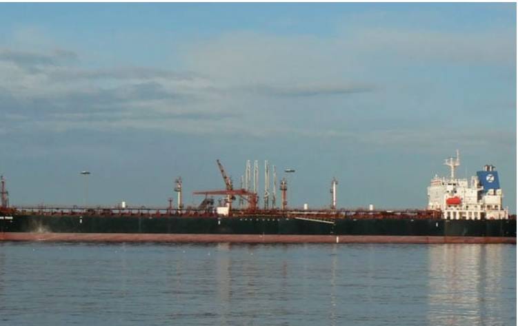 Ship carrying 80 million litres of diesel arrives at Karachi from Kuwait