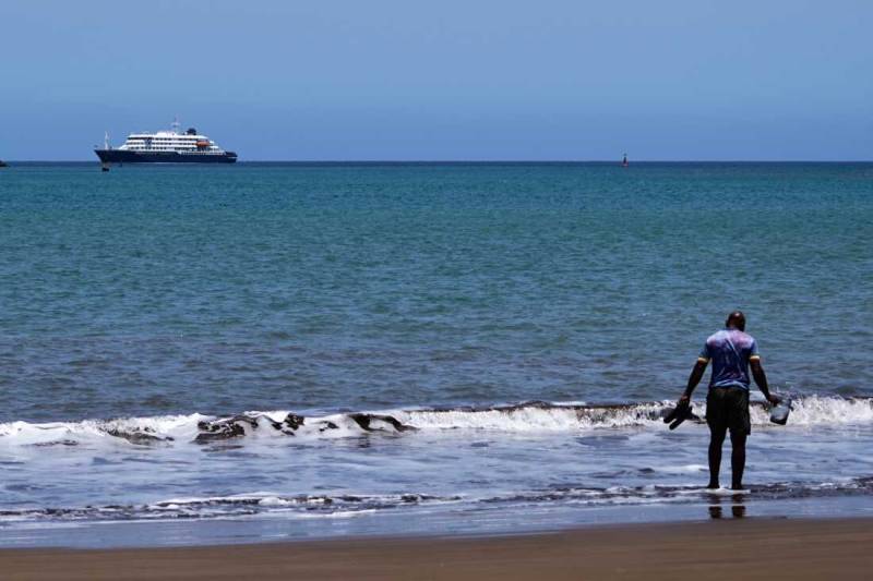Race to find port for hantavirus-stricken cruise ship