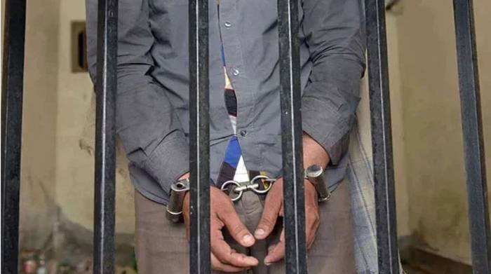 FIA arrests two suspects, recovers over Rs250m in hawala crackdown
