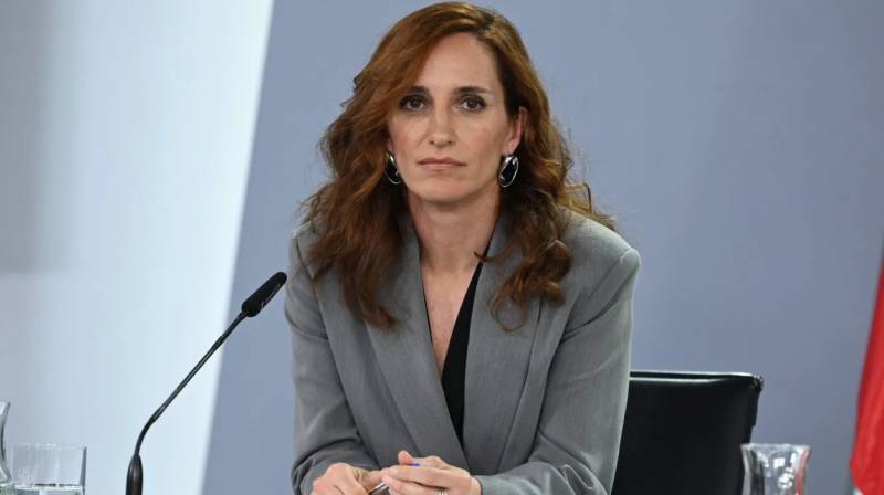 Hantavirus ship will dock at Granadilla in Tenerife: Spanish minister