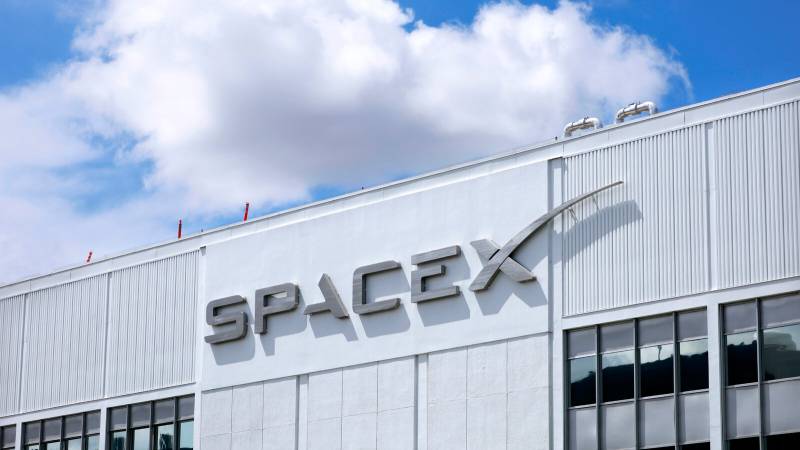Elon Musk's SpaceX strikes data center deal with Anthropic