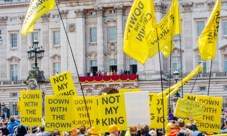 Anti-Monarchy demonstrations escalate in London, protesters seek abolition