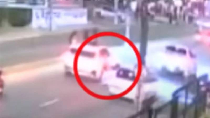 TikToker crushes bank's employee in Lahore Cantt