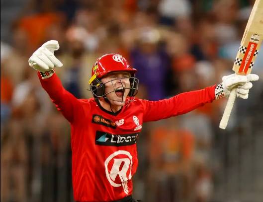 Maxwell axed as Peake, 19, handed first Australia white-ball call-up