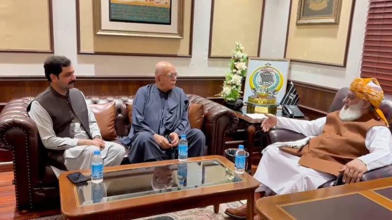 Fazl, Achakzai discuss future course of action