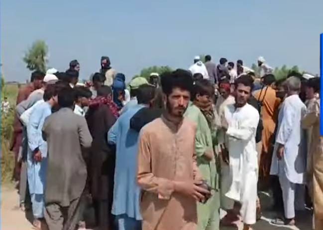 Seven killed as rival groups clash in Nowshera 