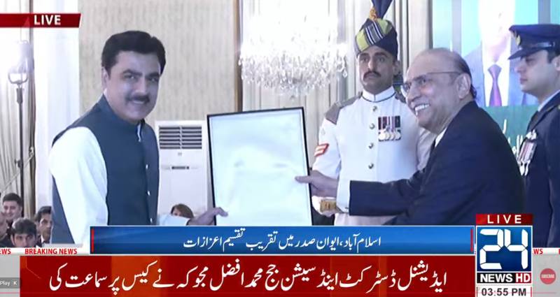 President Zardari presents civil awards to several prominent personalities