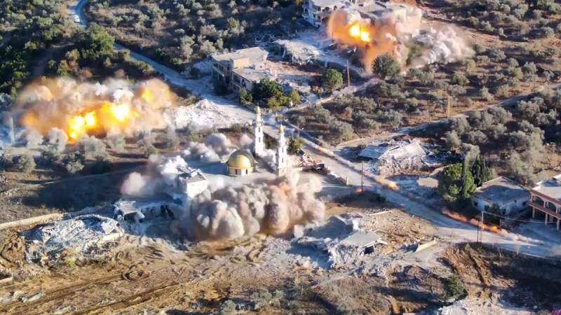 Thirteen martyred as Israeli forces shell in southern Lebanon
