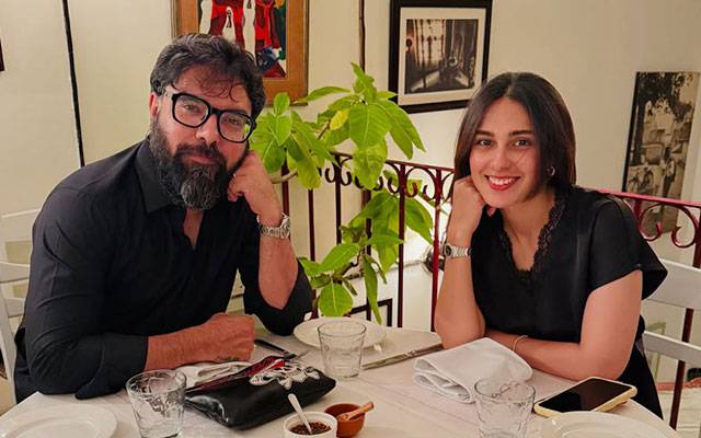 ‘Baaton se phool jhartay hain’: Yasir Hussain shares heartwarming moments with Iqra Aziz