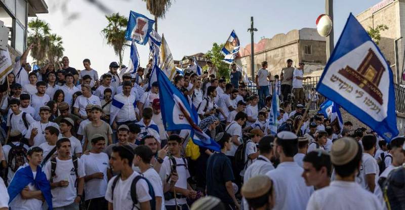 Israelis chant threats, anti-Palestinian slogans at Jerusalem Day march