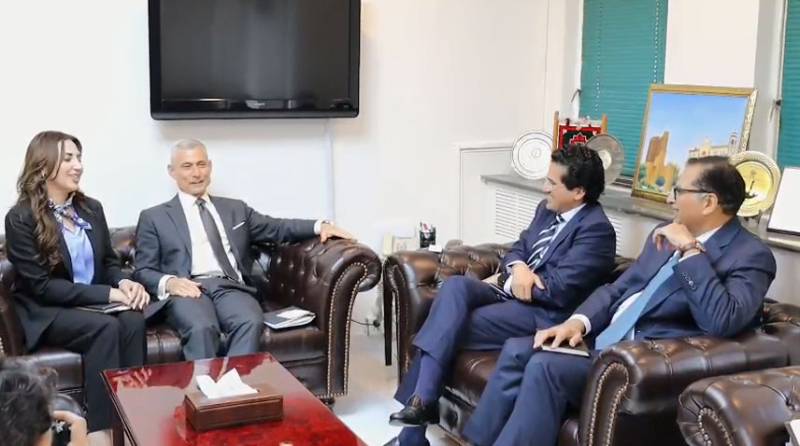 Pakistan, US to boost cooperation in petroleum, energy sectors