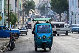 US renews offer of $100m aid to Cuba if it cooperates