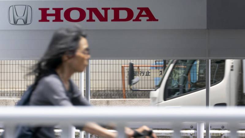 EV overhaul drags Honda to first operating loss since 1957