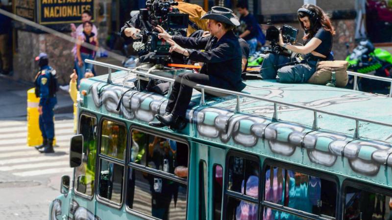 U2 surprise fans in Mexico City to shoot music video
