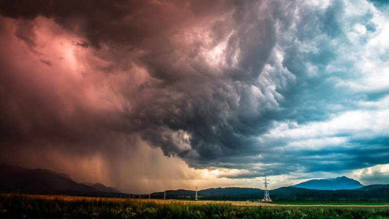 US forecasters says chances of strong El Nino growing