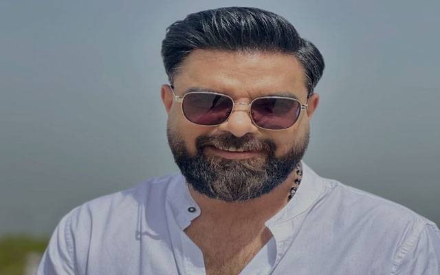Yasir is INFURIATED at troll's audacity to leave disgraceful remark 
