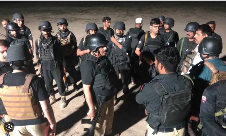 100 booked after police post attacked in Dherki