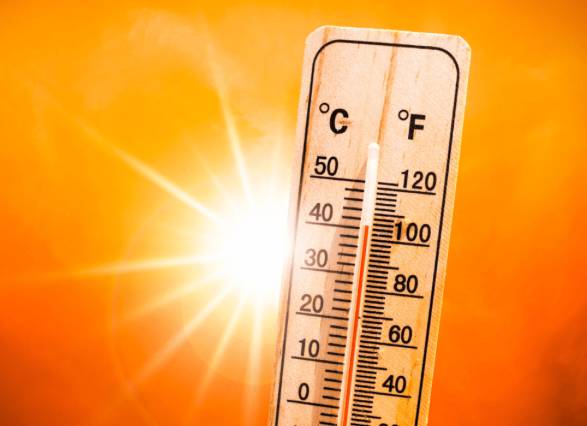 Heat persists in country as Met Office sees no chance of rain