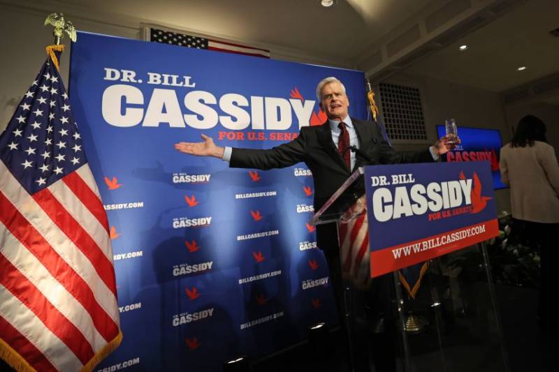US senator loses primary bid to Trump-backed challenger