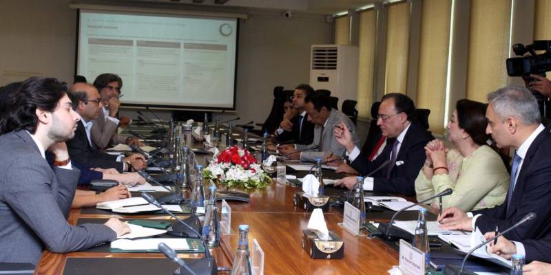 Finance Minister Aurangzeb, World Bank agree to expand cooperation on tax and institutional reforms