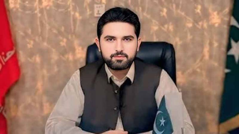 KP CM Afridi seeks PM’s intervention on CNG crisis
