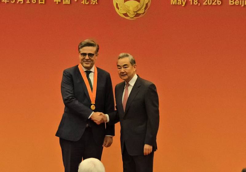 Pakistani envoy Khalil Hashmi receives diplomatic award in China