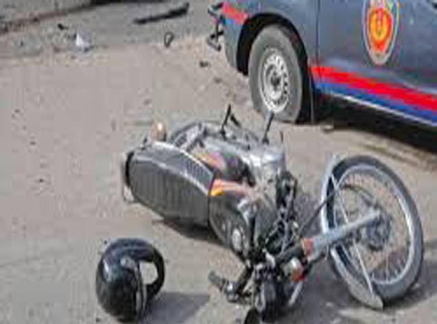 Four cops die in two road accidents in Karachi