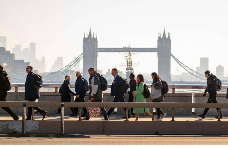 UK unemployment rises as Mideast war hits jobs market