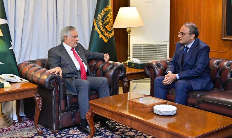 Ishaq Dar vows to expand ties with Iran in all spheres