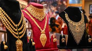 Big fall in gold and silver prices in local and global markets