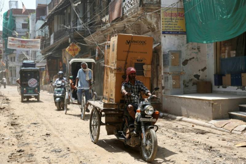 India issues heatwave warnings as fear of El Nino looms