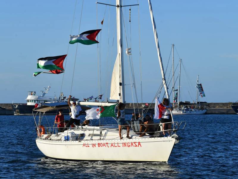 Israeli minister posts video showing detained flotilla activists bound, forced to kneel