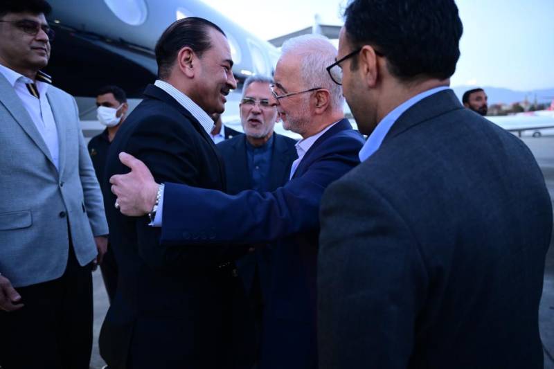 Field Marshal Asim arrives in Tehran amid Pakistan-led Iran-US peace talks 