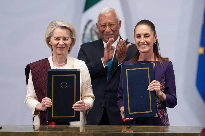 Mexico, EU lower tariffs in bid to grow non-US trade