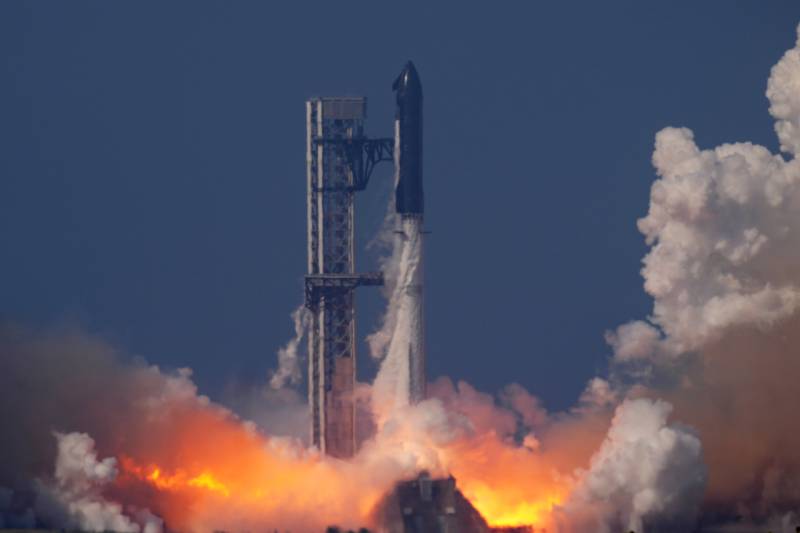 SpaceX carries out mostly successful Starship test flight