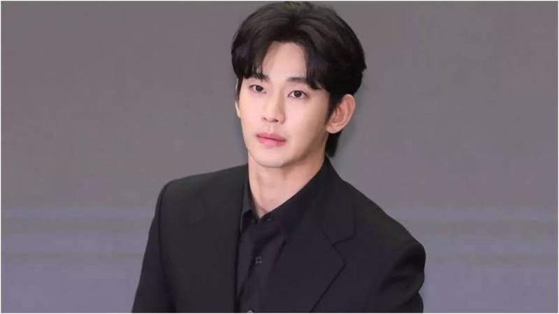 Seoul court hearing set for YouTuber over claims against top actor