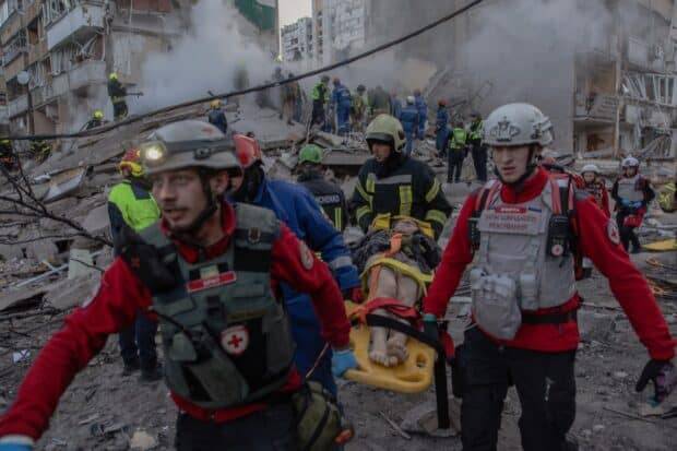 Ukraine, US embassy warn of possible major Russian airstrike