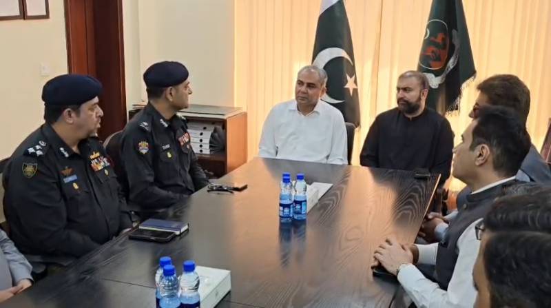 Naqvi chairs security meeting in Quetta, assures all out support to Balochistan govt
