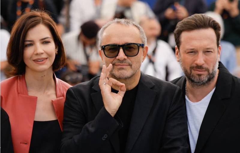 Russian director Zvyagintsev denounces Ukraine war 'carnage' at Cannes awards