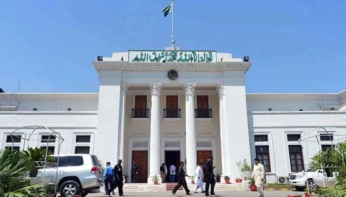 KP reshuffles officers in education, youth affairs departments