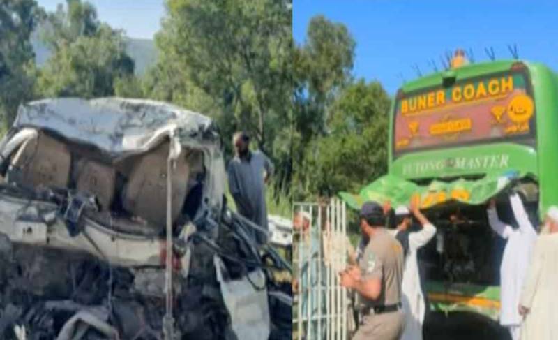 17 die as van rams into parked bus on Swat Expressway