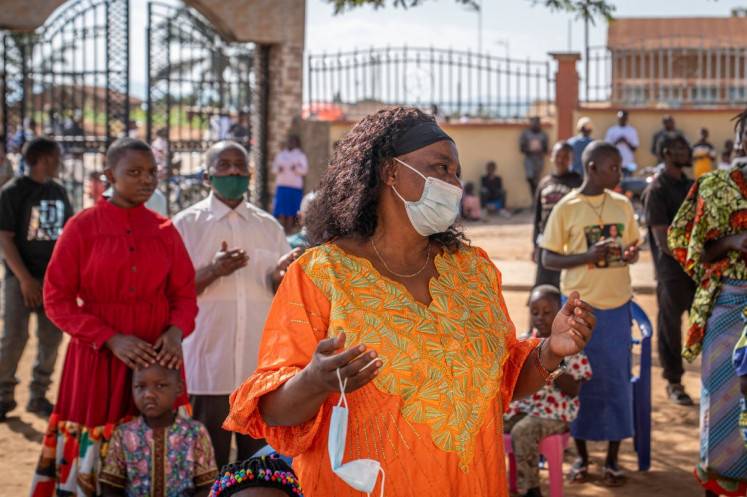 Suspected Ebola cases top 900 in DR Congo: WHO chief