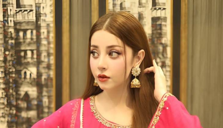 Why is Alizeh Shah saying she needs to stop taking selfies?