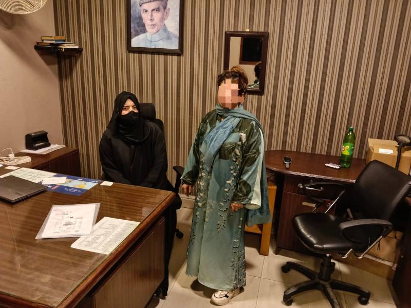 FIA offloads female passenger at Karachi airport over alleged fake marriage documents
