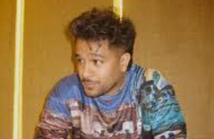  ‘Aatay hi judaai’: Why is Asim Azhar so sad?