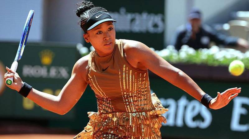 Naomi Osaka dazzles fans with bold fashion statement at French Open