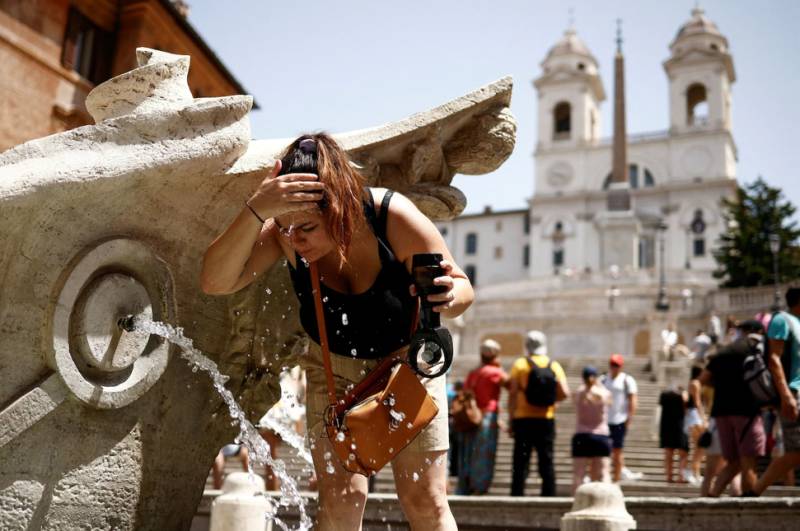 Record temps as spring heatwave bakes Europe