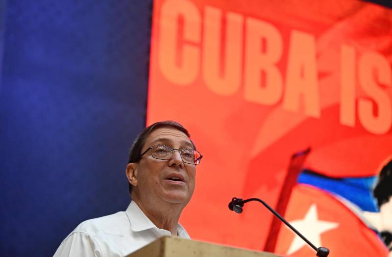 Under US pressure, Cuba appeals for international help