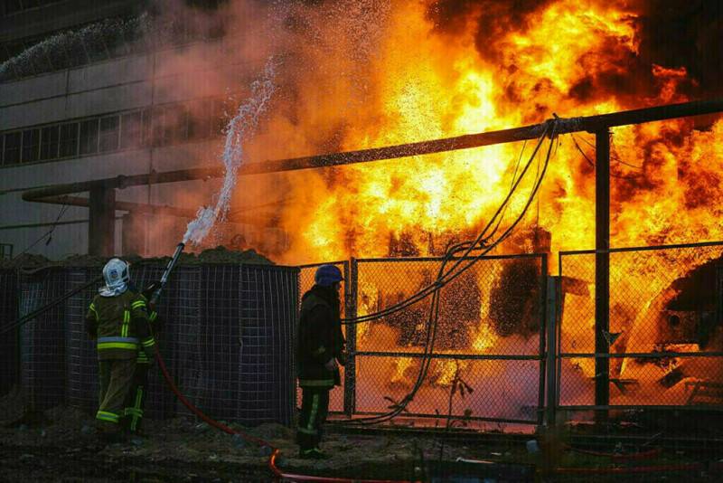 Fire in Kenya girls' school dorm kills 16, injures 73